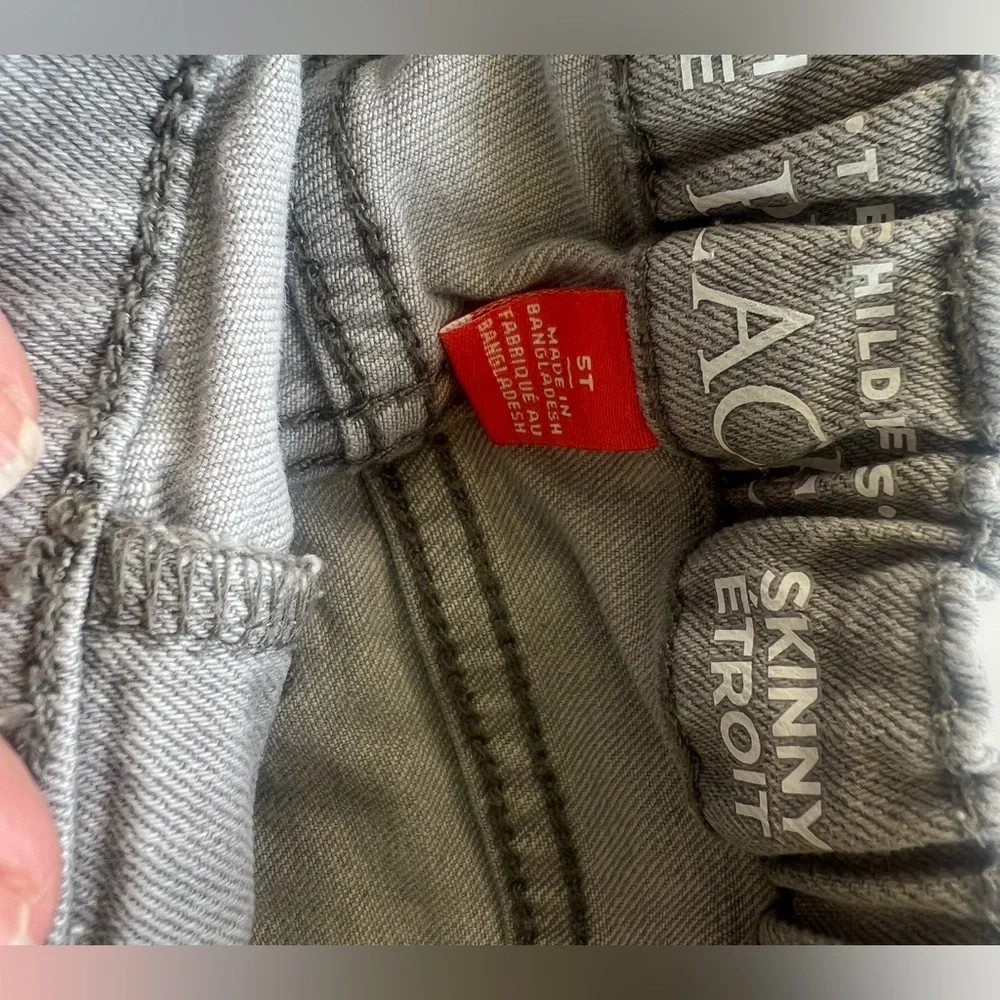 The children’s place toddlers skinny jeans size 5 color gray